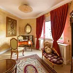 Baroque Splendor: Breathtaking Views & Design