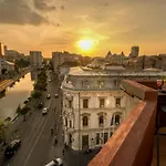 Baroque Splendor: Breathtaking Views & Design